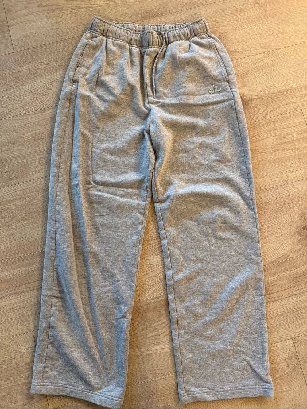 ALO Yoga Light Grey Jogger Pants